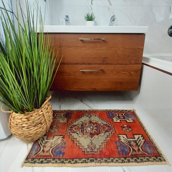 006 - TAYLOR - Picture 2 of 5